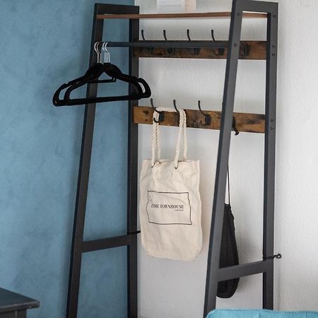 Lyme Townhouse Bed & Breakfast Лайм Риджис Екстериор снимка