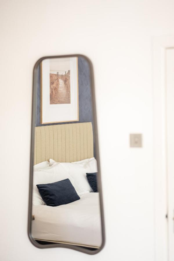 Lyme Townhouse Bed & Breakfast Лайм Риджис Екстериор снимка