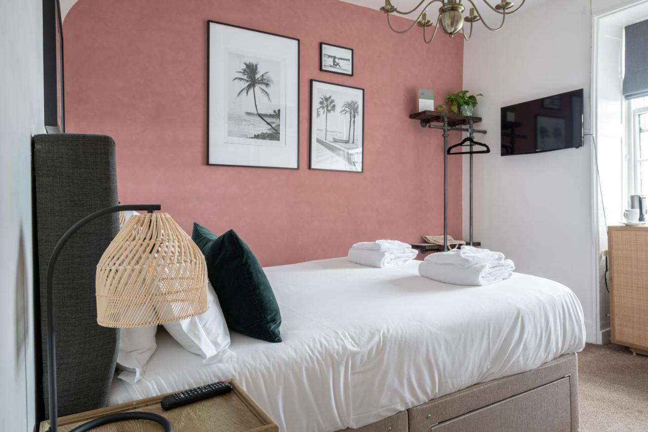 Lyme Townhouse Bed & Breakfast Лайм Риджис Екстериор снимка